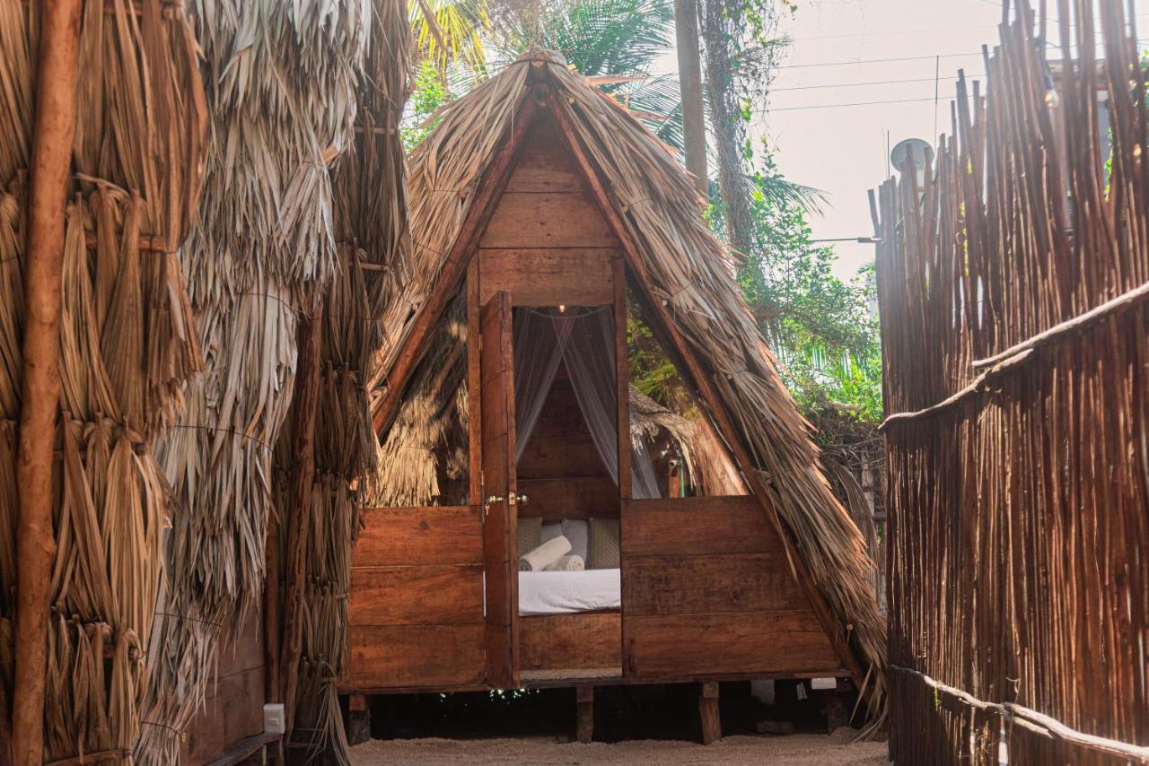 Mapache Hostel & Camping Isla Holbox Exterior photo