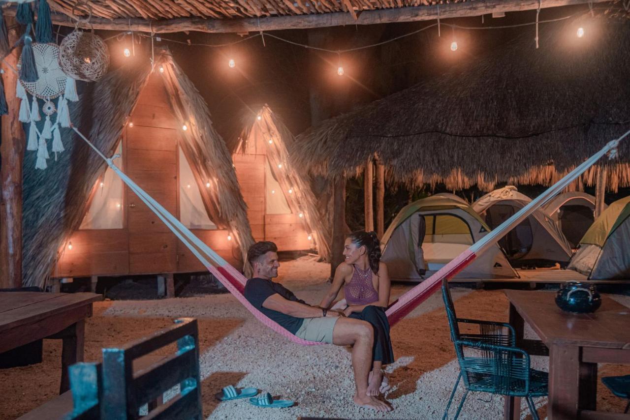 Mapache Hostel & Camping Isla Holbox Exterior photo
