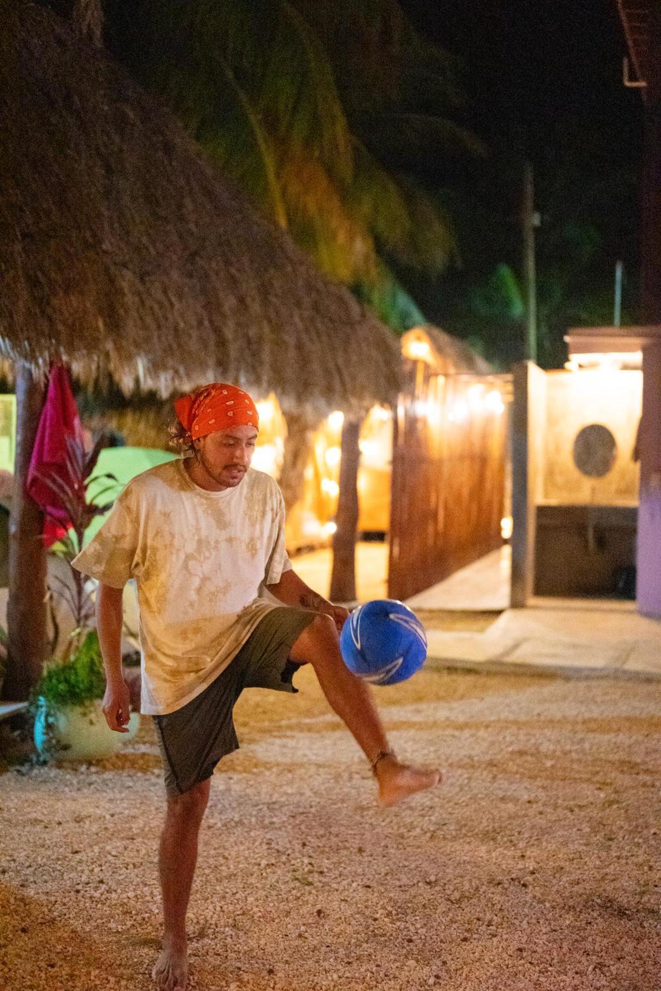 Mapache Hostel & Camping Isla Holbox Exterior photo
